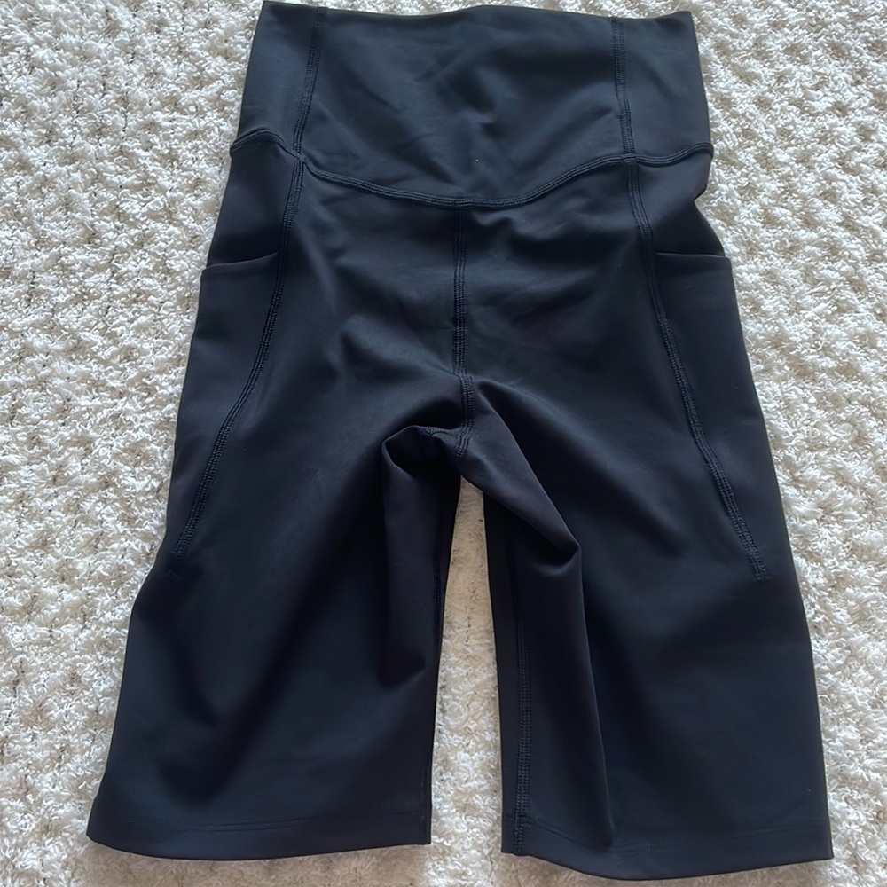 The North Face Biker Shorts - Picture 4 of 5